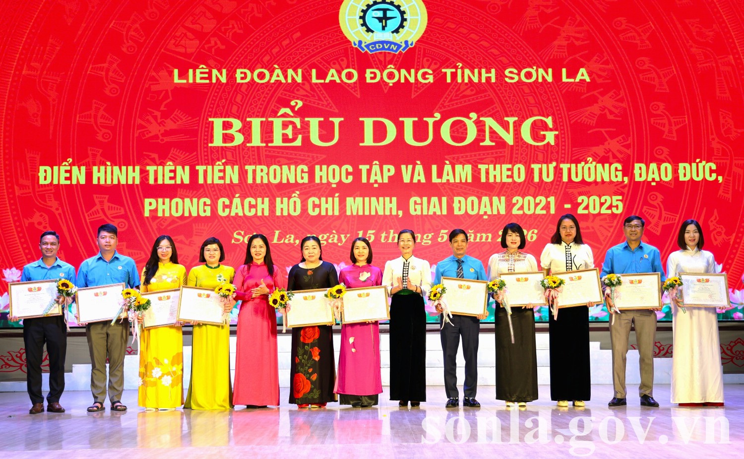 anh tin bai